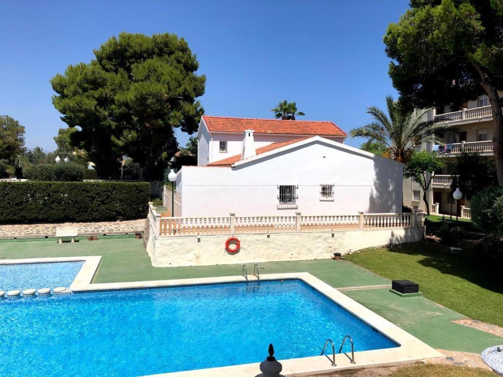 Apartamento Con Piscina Y Parking El Campello Exterior photo